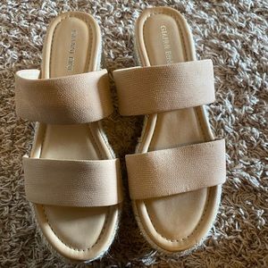 Gianni Bini nude sandal size 8.5
